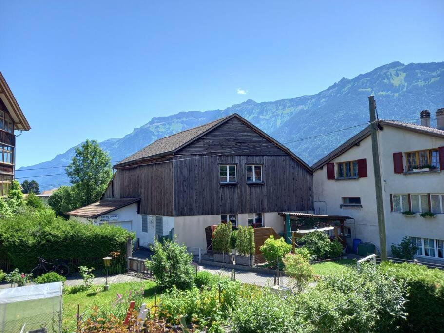 New.. Matten Central Family Suite, Sleeps 4 Matten bei Interlaken Dış mekan fotoğraf